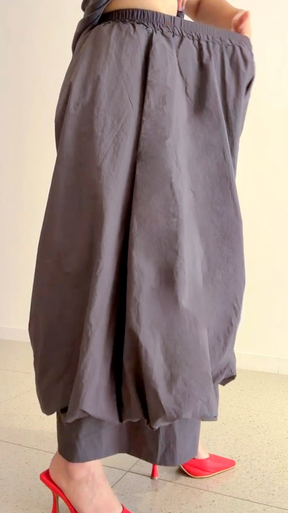 【ERROR.】 Balloon Pants / Charcoal Gray