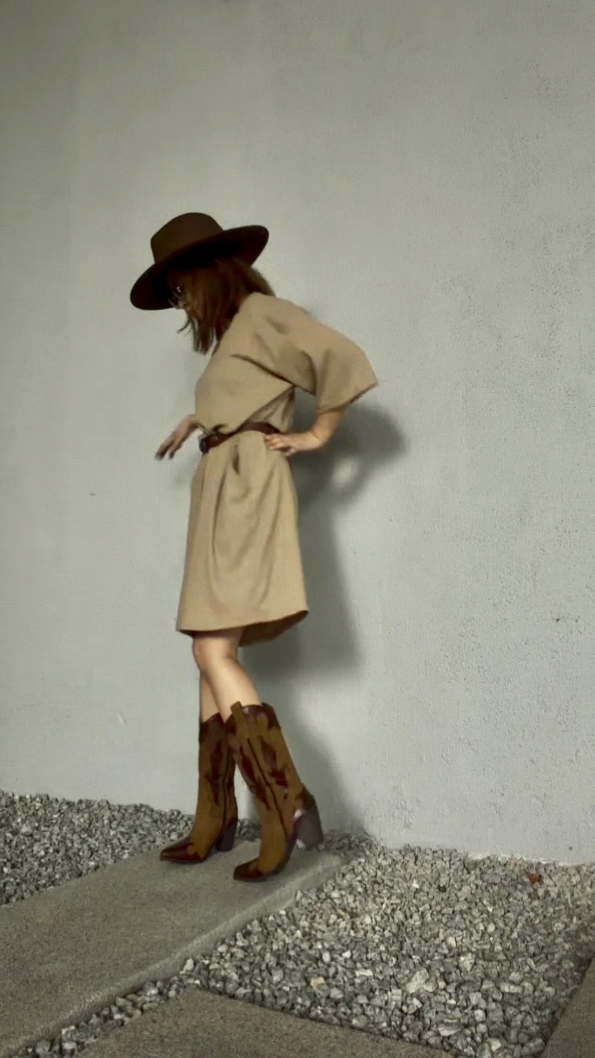 【ERROR. 】 Rough T-Shirt & Shorts Set-up / Beige
