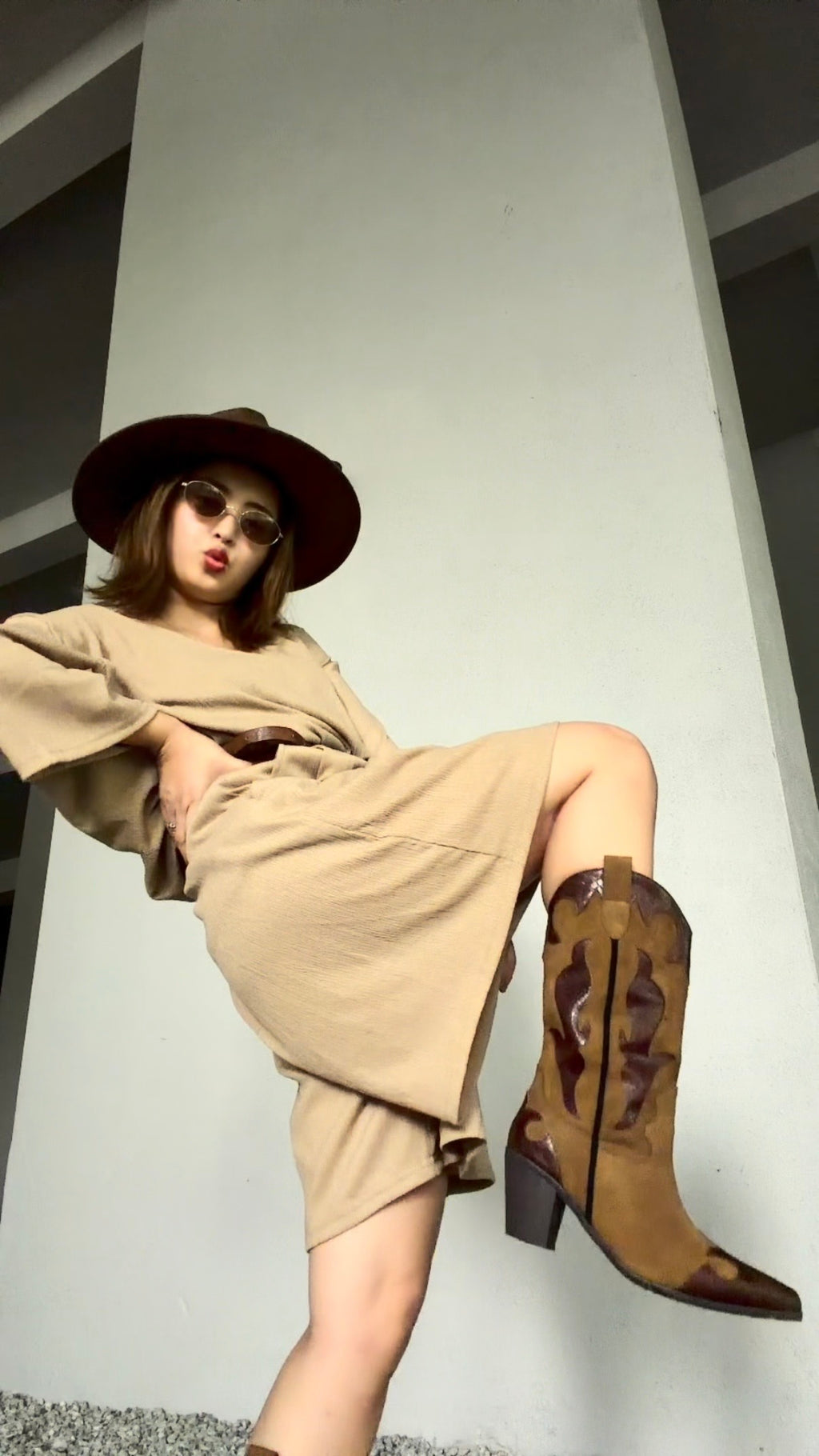 【ERROR. 】 Rough T-Shirt & Shorts Set-up / Beige