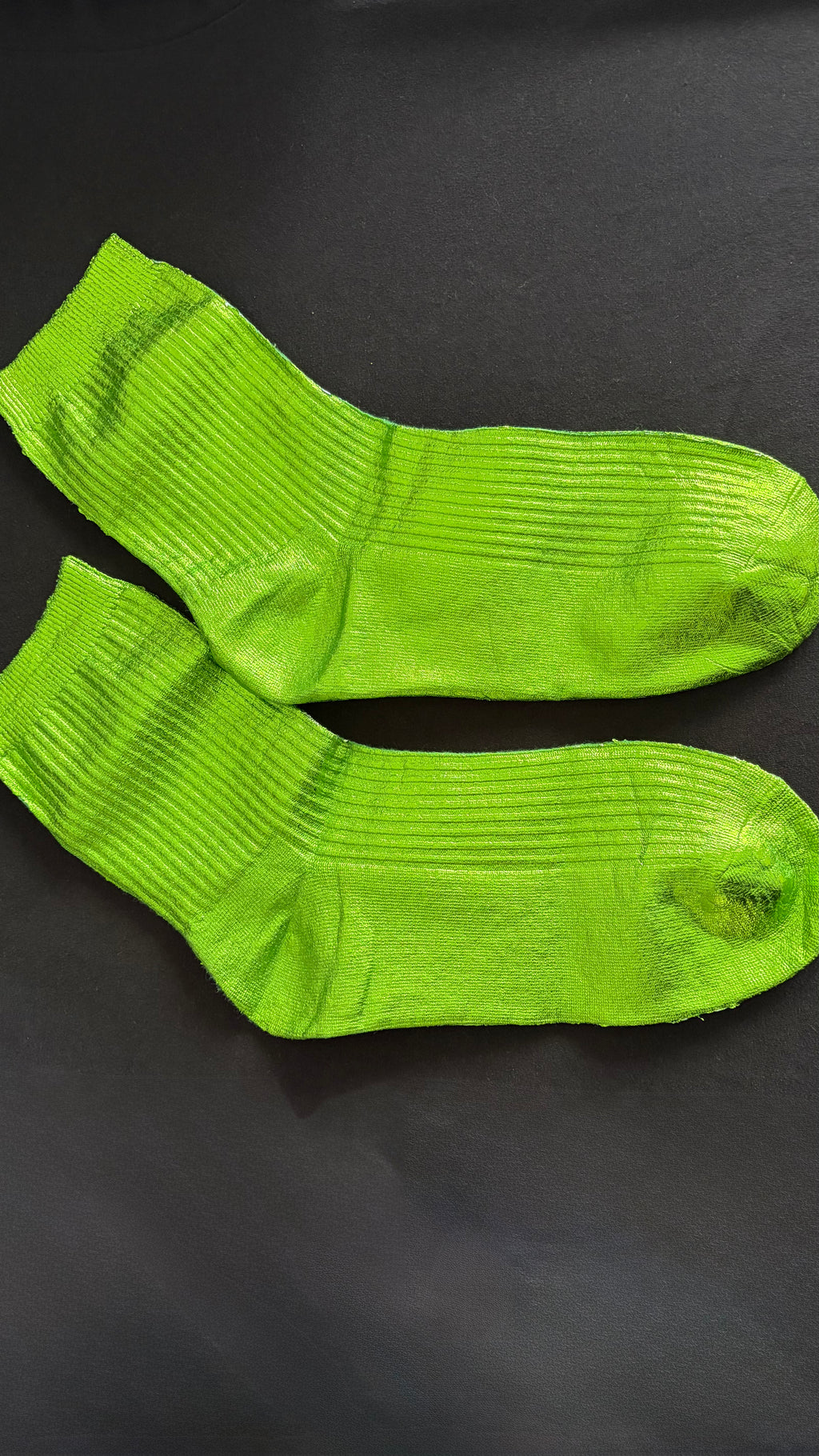 【ERROR.】Metallic Glow Crew Socks / Green